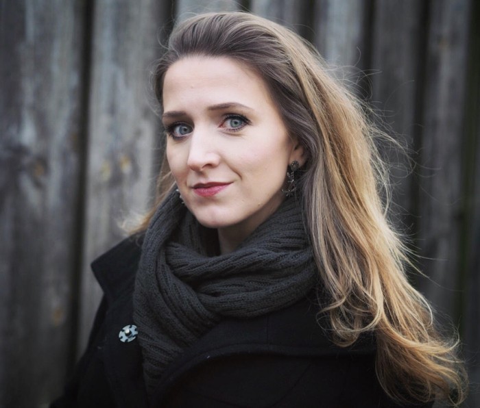 filosoof-en-schrijfster-alicja-gescinska-er-zijn-gewoon-keiveel-weirdos-zoals-ik